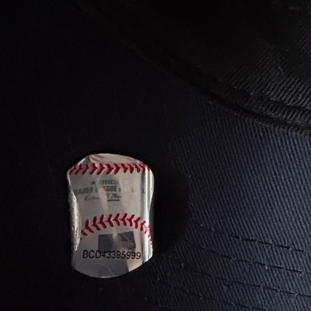 Boston Red Sox MLB NWOT Gray and Black Adjustable Cap w Red B - Picture 9 of 11